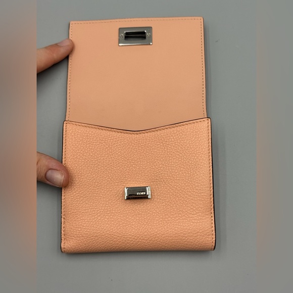 Fendi Peekaboo Leather Pink Bifold Wallet - Picture 8 of 16